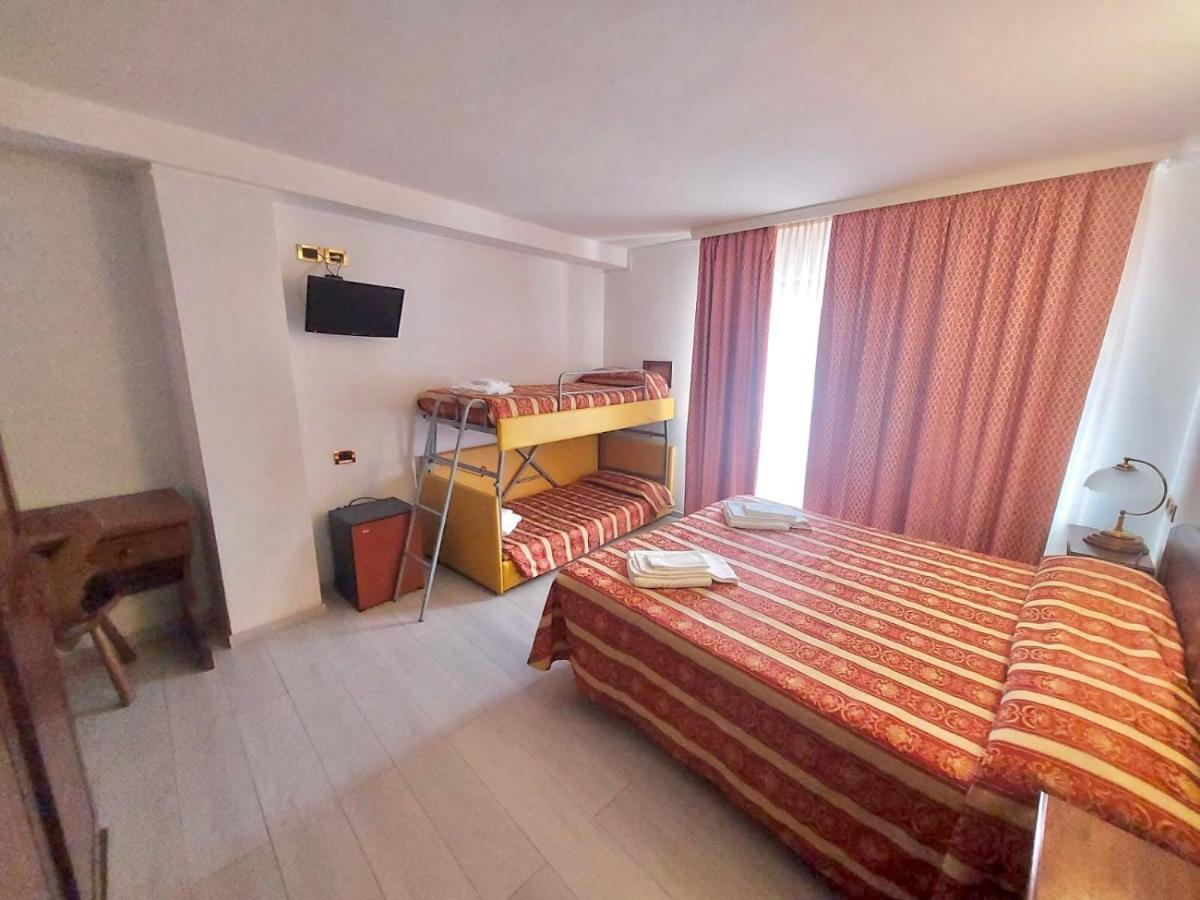 Hg Hotel Italia Брюссон Екстер'єр фото